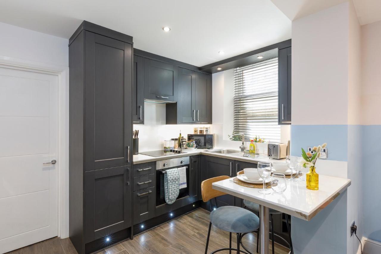 Coastal Chic Retreat In * Brighton
